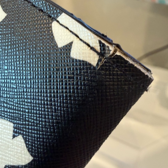 Kate Spade ♠️ Black Polka Dot Wallet - Picture 3 of 8
